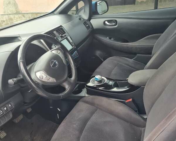 Синий Ниссан Лиф, объемом двигателя 0 л и пробегом 97 тыс. км за 7700 $, фото 4 на Automoto.ua