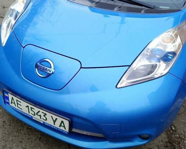 Синій Ніссан Ліф, об'ємом двигуна 0 л та пробігом 180 тис. км за 6000 $, фото 1 на Automoto.ua