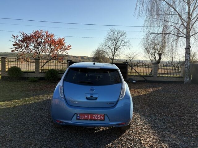 Синій Ніссан Ліф, об'ємом двигуна 0 л та пробігом 103 тис. км за 4800 $, фото 7 на Automoto.ua