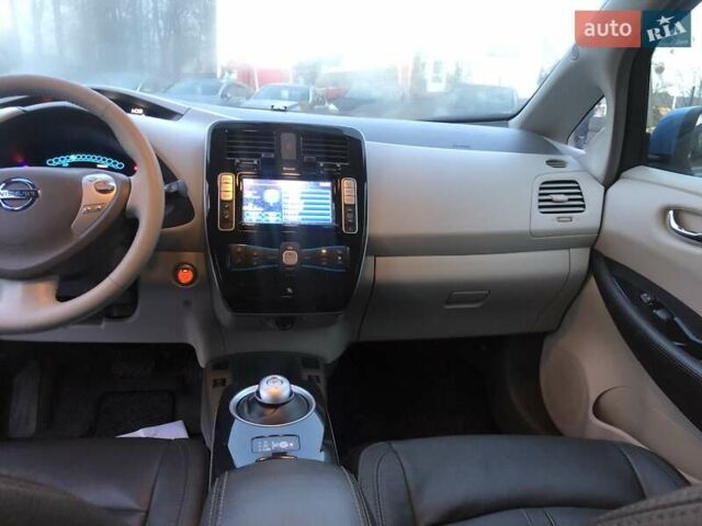 Синий Ниссан Лиф, объемом двигателя 0 л и пробегом 73 тыс. км за 4500 $, фото 5 на Automoto.ua