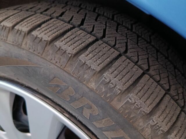 Синий Ниссан Лиф, объемом двигателя 0 л и пробегом 156 тыс. км за 6100 $, фото 4 на Automoto.ua