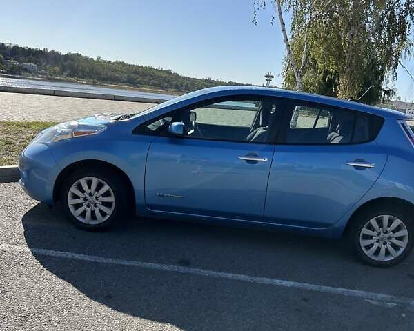 Синий Ниссан Лиф, объемом двигателя 0 л и пробегом 111 тыс. км за 6500 $, фото 4 на Automoto.ua