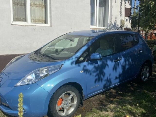 Синий Ниссан Лиф, объемом двигателя 0 л и пробегом 1 тыс. км за 4500 $, фото 6 на Automoto.ua