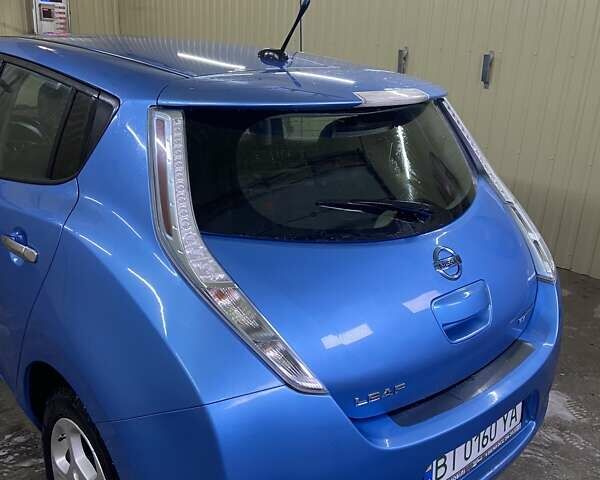 Синій Ніссан Ліф, об'ємом двигуна 0 л та пробігом 153 тис. км за 11500 $, фото 2 на Automoto.ua