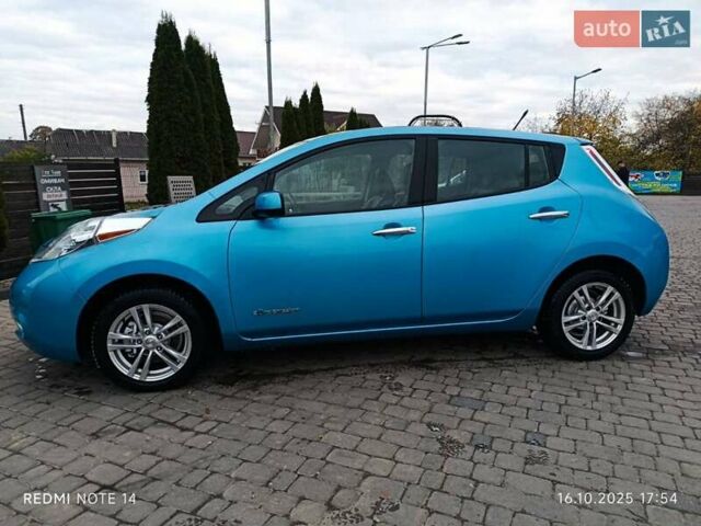 Синий Ниссан Лиф, объемом двигателя 0 л и пробегом 130 тыс. км за 5899 $, фото 2 на Automoto.ua