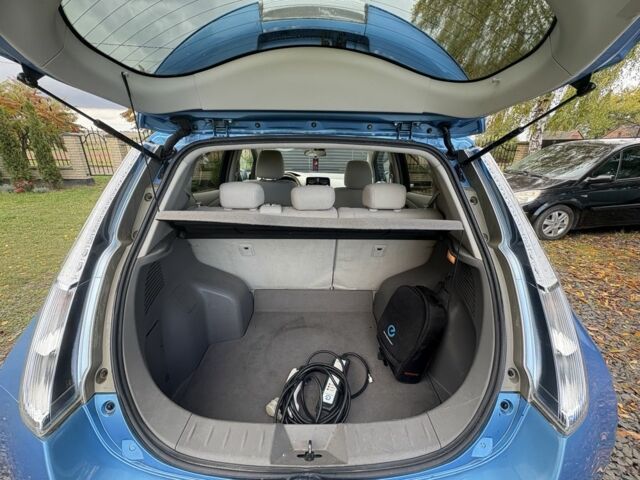 Синій Ніссан Ліф, об'ємом двигуна 0 л та пробігом 103 тис. км за 4900 $, фото 17 на Automoto.ua