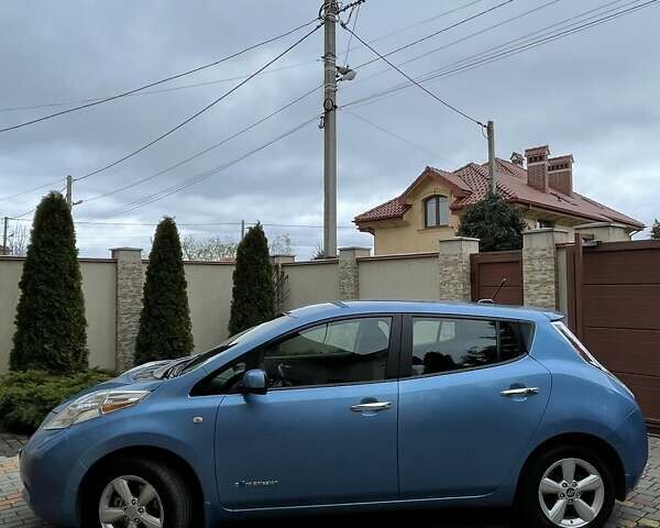 Синій Ніссан Ліф, об'ємом двигуна 0 л та пробігом 116 тис. км за 8300 $, фото 2 на Automoto.ua