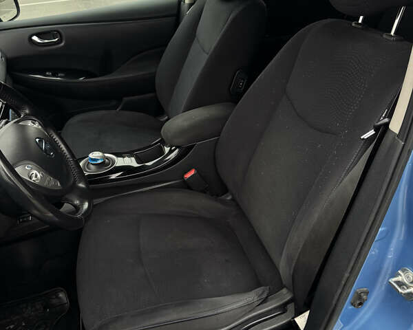 Синий Ниссан Лиф, объемом двигателя 0 л и пробегом 138 тыс. км за 6700 $, фото 15 на Automoto.ua