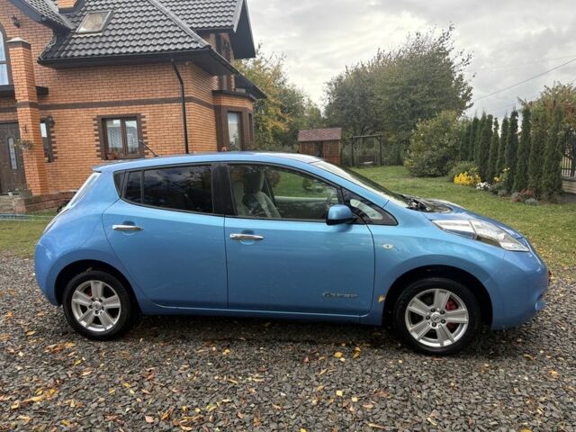 Синій Ніссан Ліф, об'ємом двигуна 0 л та пробігом 103 тис. км за 4900 $, фото 2 на Automoto.ua