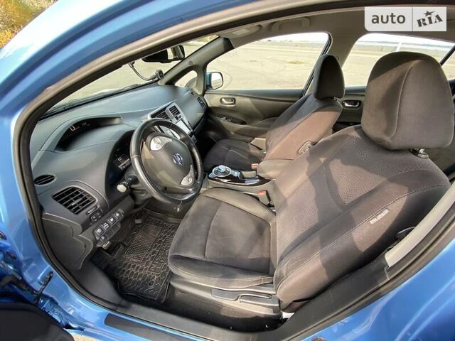 Синий Ниссан Лиф, объемом двигателя 0 л и пробегом 107 тыс. км за 5900 $, фото 23 на Automoto.ua