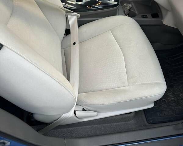 Синий Ниссан Лиф, объемом двигателя 0 л и пробегом 132 тыс. км за 5200 $, фото 2 на Automoto.ua