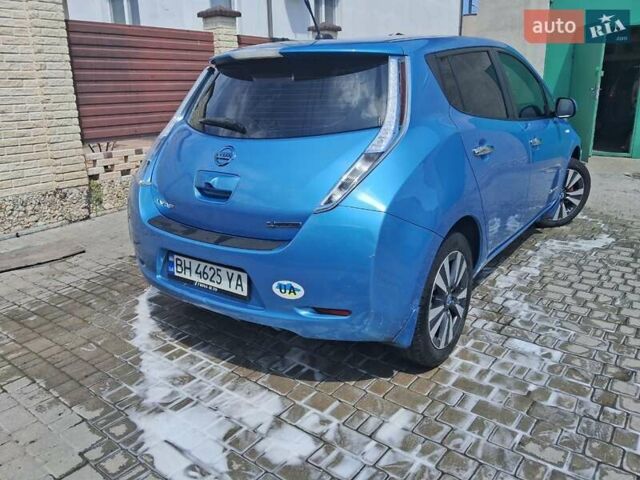 Синій Ніссан Ліф, об'ємом двигуна 0 л та пробігом 220 тис. км за 8900 $, фото 2 на Automoto.ua
