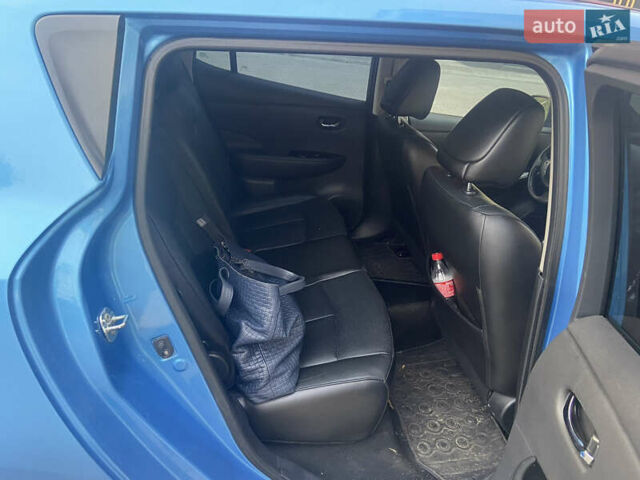 Синий Ниссан Лиф, объемом двигателя 0 л и пробегом 210 тыс. км за 9300 $, фото 5 на Automoto.ua