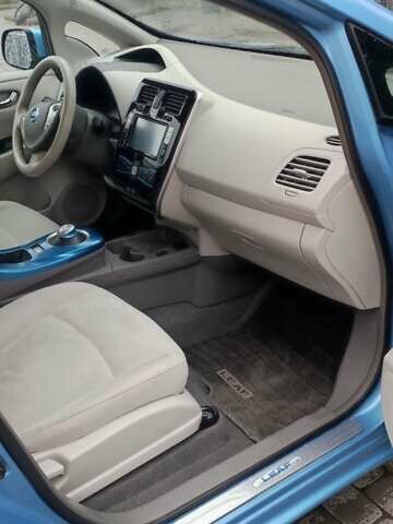 Синий Ниссан Лиф, объемом двигателя 0 л и пробегом 133 тыс. км за 5750 $, фото 6 на Automoto.ua