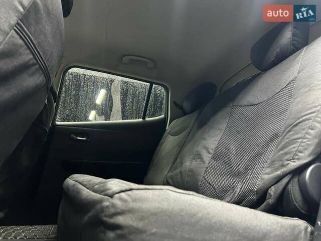 Ниссан Лиф 2013 в Черновцах на Automoto.ua Синий Ниссан Лиф, объемом двигателя 0 л и пробегом 130 тыс. км за 6000 $, фото 16 на Automoto.ua