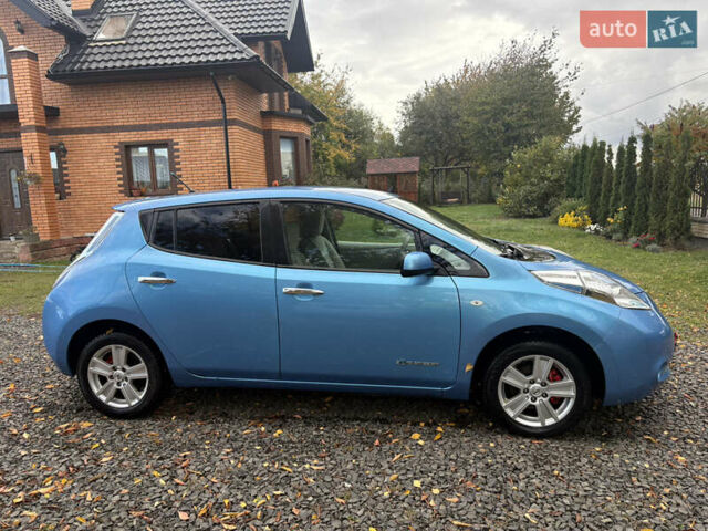 Синий Ниссан Лиф, объемом двигателя 0 л и пробегом 103 тыс. км за 4900 $, фото 2 на Automoto.ua
