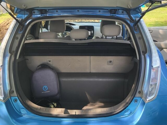 Синій Ніссан Ліф, об'ємом двигуна 0 л та пробігом 210 тис. км за 3700 $, фото 5 на Automoto.ua