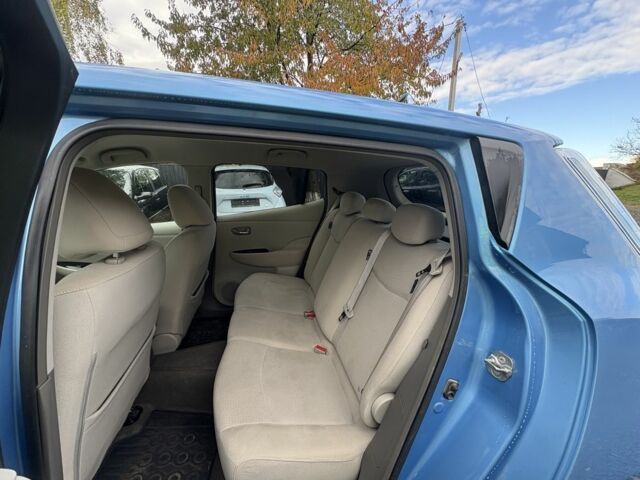 Синій Ніссан Ліф, об'ємом двигуна 0 л та пробігом 103 тис. км за 4900 $, фото 18 на Automoto.ua