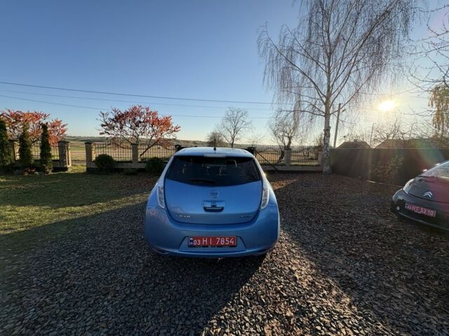 Синій Ніссан Ліф, об'ємом двигуна 0 л та пробігом 103 тис. км за 4800 $, фото 15 на Automoto.ua