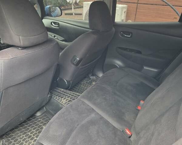 Синий Ниссан Лиф, объемом двигателя 0 л и пробегом 130 тыс. км за 6500 $, фото 7 на Automoto.ua