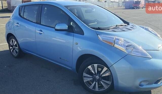 Синий Ниссан Лиф, объемом двигателя 0 л и пробегом 213 тыс. км за 5500 $, фото 11 на Automoto.ua