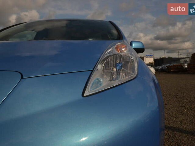 Синий Ниссан Лиф, объемом двигателя 0 л и пробегом 112 тыс. км за 6700 $, фото 29 на Automoto.ua