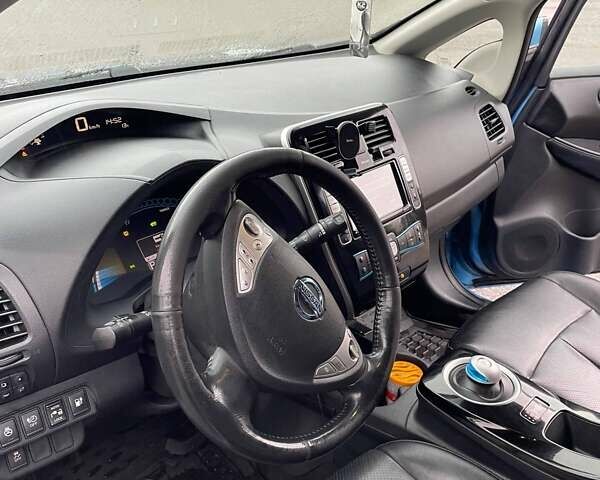 Синій Ніссан Ліф, об'ємом двигуна 0 л та пробігом 191 тис. км за 5500 $, фото 20 на Automoto.ua