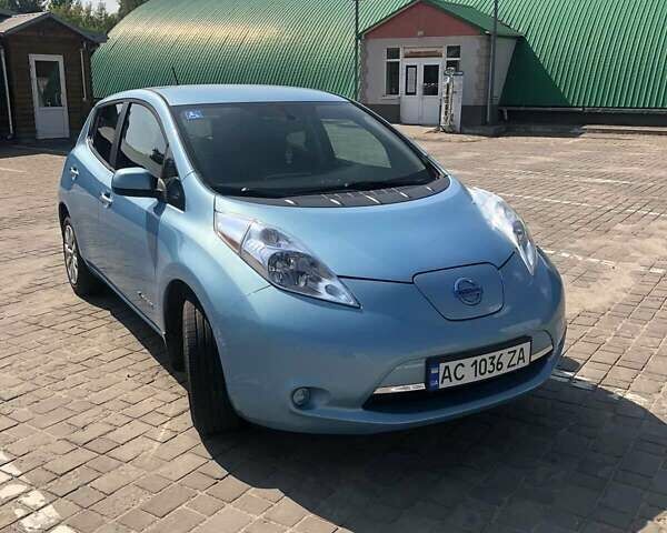 Синий Ниссан Лиф, объемом двигателя 0 л и пробегом 164 тыс. км за 5700 $, фото 2 на Automoto.ua