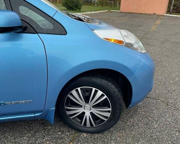 Синій Ніссан Ліф, об'ємом двигуна 0 л та пробігом 191 тис. км за 5500 $, фото 4 на Automoto.ua