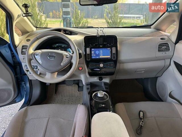 Синий Ниссан Лиф, объемом двигателя 0 л и пробегом 107 тыс. км за 7400 $, фото 6 на Automoto.ua