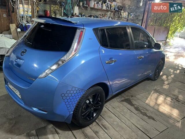 Синій Ніссан Ліф, об'ємом двигуна 0 л та пробігом 97 тис. км за 5200 $, фото 16 на Automoto.ua