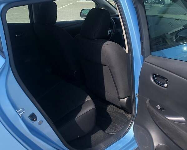 Синий Ниссан Лиф, объемом двигателя 0 л и пробегом 164 тыс. км за 5700 $, фото 8 на Automoto.ua