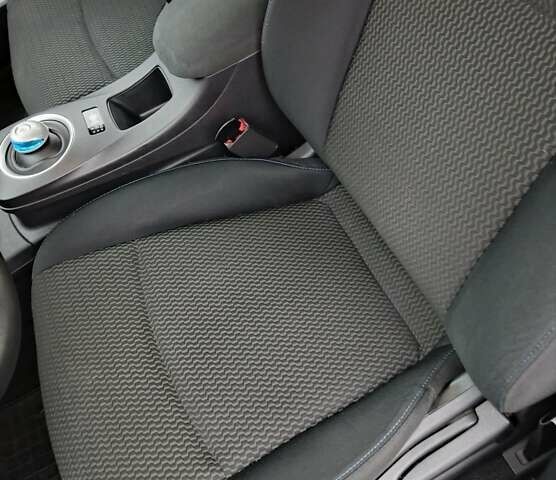 Синій Ніссан Ліф, об'ємом двигуна 0 л та пробігом 103 тис. км за 7400 $, фото 17 на Automoto.ua