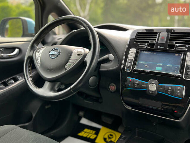 Синий Ниссан Лиф, объемом двигателя 0 л и пробегом 80 тыс. км за 5750 $, фото 12 на Automoto.ua