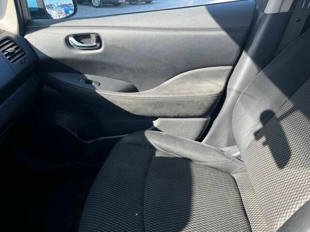 Синий Ниссан Лиф, объемом двигателя 0 л и пробегом 218 тыс. км за 4290 $, фото 21 на Automoto.ua