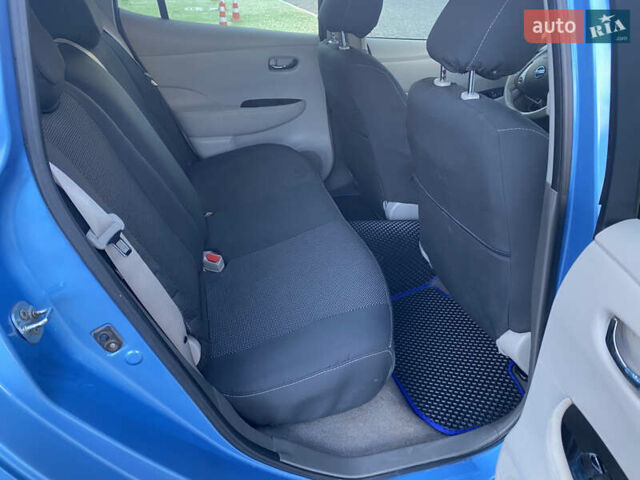 Синій Ніссан Ліф, об'ємом двигуна 0 л та пробігом 106 тис. км за 7500 $, фото 27 на Automoto.ua