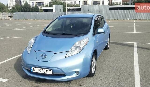 Синий Ниссан Лиф, объемом двигателя 0 л и пробегом 213 тыс. км за 5500 $, фото 14 на Automoto.ua