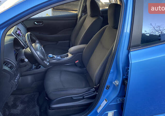 Синій Ніссан Ліф, об'ємом двигуна 0 л та пробігом 125 тис. км за 5700 $, фото 20 на Automoto.ua