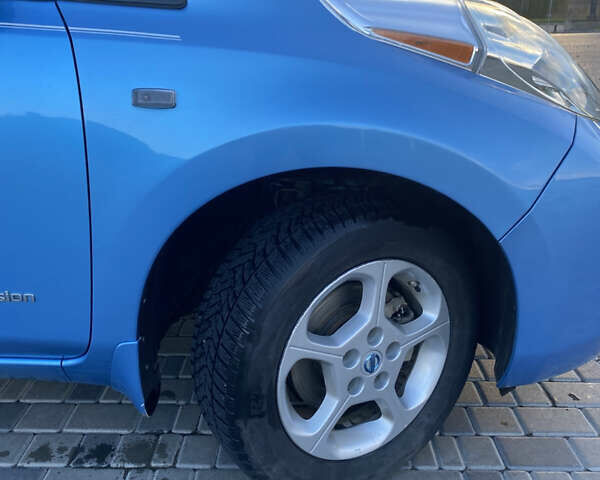Синій Ніссан Ліф, об'ємом двигуна 0 л та пробігом 106 тис. км за 7500 $, фото 7 на Automoto.ua