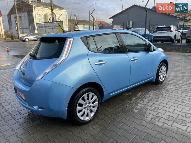 Синий Ниссан Лиф, объемом двигателя 0 л и пробегом 104 тыс. км за 6899 $, фото 5 на Automoto.ua
