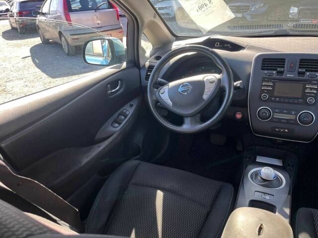 Синий Ниссан Лиф, объемом двигателя 0 л и пробегом 218 тыс. км за 4290 $, фото 17 на Automoto.ua