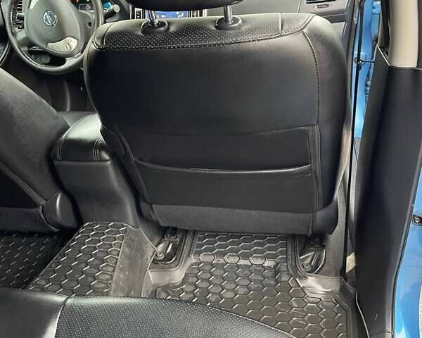 Синій Ніссан Ліф, об'ємом двигуна 0 л та пробігом 191 тис. км за 5500 $, фото 16 на Automoto.ua