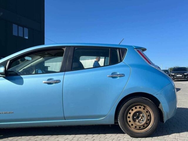 Синий Ниссан Лиф, объемом двигателя 0 л и пробегом 218 тыс. км за 4290 $, фото 13 на Automoto.ua