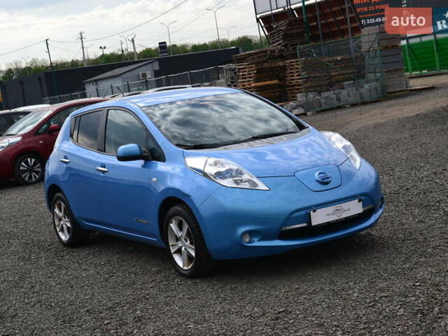 Синій Ніссан Ліф, об'ємом двигуна 0 л та пробігом 124 тис. км за 6800 $, фото 3 на Automoto.ua