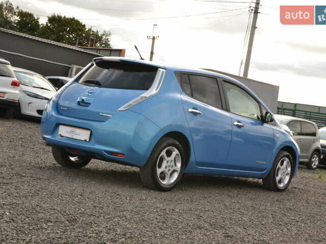 Синий Ниссан Лиф, объемом двигателя 0 л и пробегом 112 тыс. км за 6700 $, фото 7 на Automoto.ua