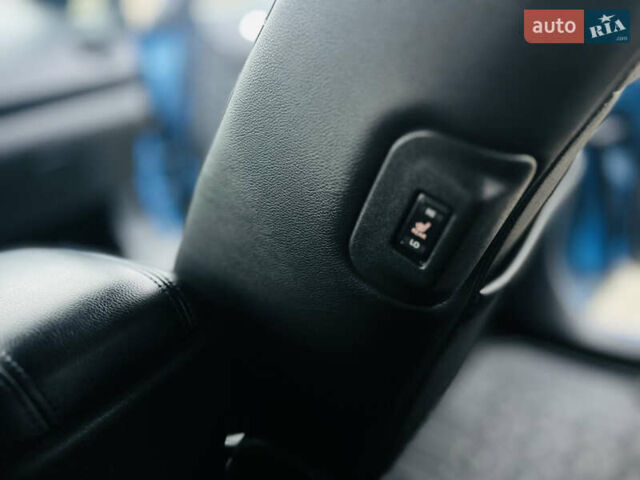 Синій Ніссан Ліф, об'ємом двигуна 0 л та пробігом 140 тис. км за 7100 $, фото 20 на Automoto.ua