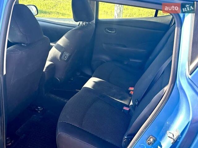 Синий Ниссан Лиф, объемом двигателя 0 л и пробегом 210 тыс. км за 5400 $, фото 21 на Automoto.ua