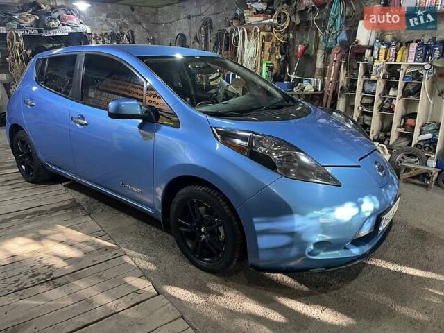Синій Ніссан Ліф, об'ємом двигуна 0 л та пробігом 97 тис. км за 5200 $, фото 20 на Automoto.ua