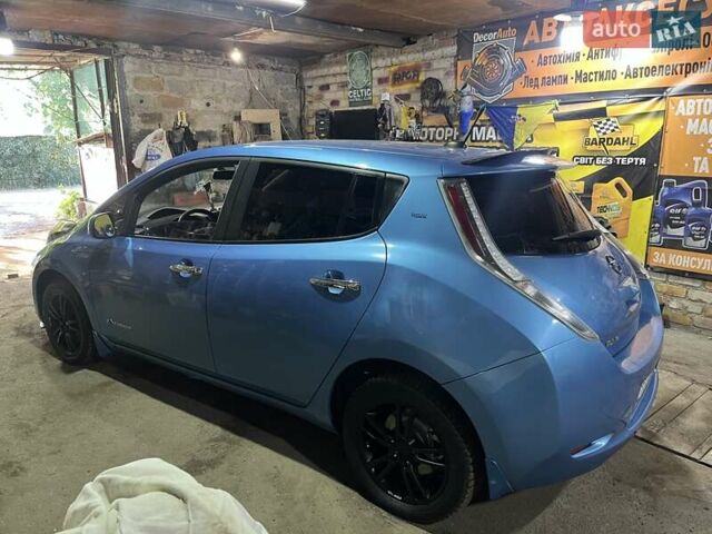 Синій Ніссан Ліф, об'ємом двигуна 0 л та пробігом 97 тис. км за 5200 $, фото 19 на Automoto.ua