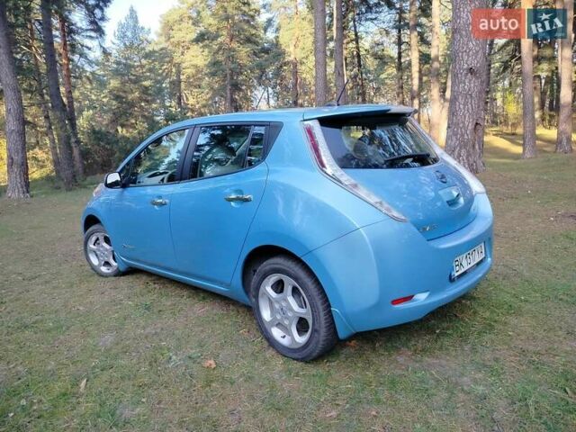 Синий Ниссан Лиф, объемом двигателя 0 л и пробегом 109 тыс. км за 5600 $, фото 10 на Automoto.ua